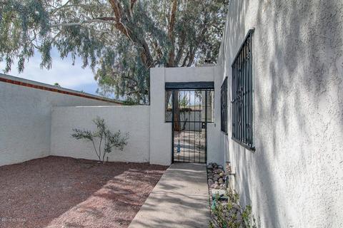 7596 E Via Cornucopia, Tucson, AZ 85715 photo 4