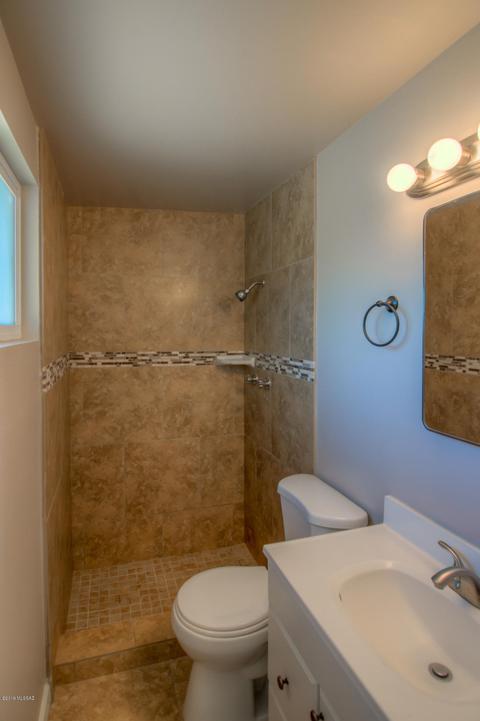 7141 E Sylvane Dr, Tucson, AZ 85710 photo 16