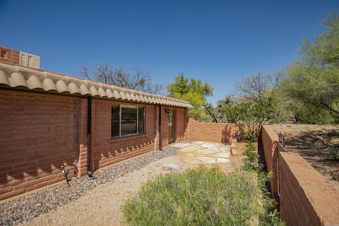 2171 E Circulo Solaz, Tucson, AZ 85718 photo 24