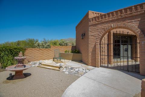 2171 E Circulo Solaz, Tucson, AZ 85718 photo 2