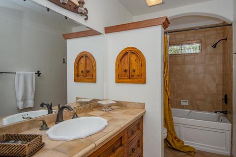 2171 E Circulo Solaz, Tucson, AZ 85718 photo 14