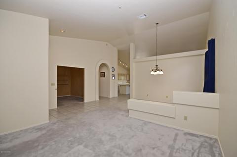 10649 E Barclay Park Loop, Tucson, AZ 85748 photo 11