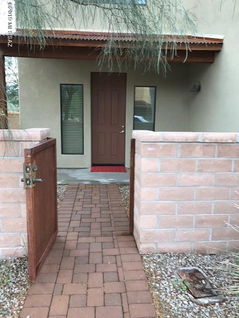 4177 N Rustic Iron Path, Tucson, AZ 85705 photo 2