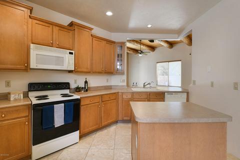 7681 E Chase Park Loop, Tucson, AZ 85710 photo 10
