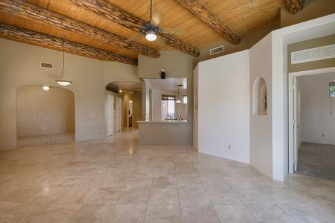 7681 E Chase Park Loop, Tucson, AZ 85710 photo 5