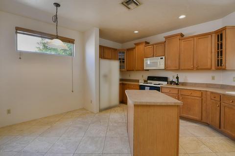 7681 E Chase Park Loop, Tucson, AZ 85710 photo 8