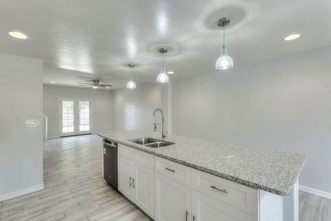 3658 E 32nd St, Tucson, AZ 85713 photo 8