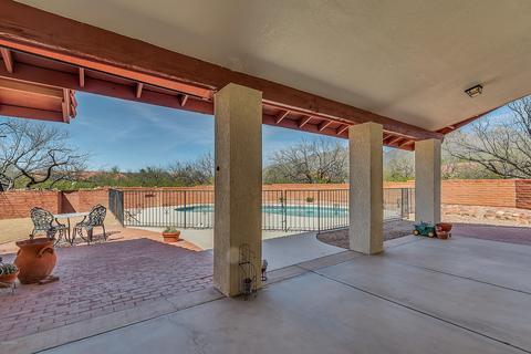 8221 E Cholla Dr, Tucson, AZ 85750 photo 4