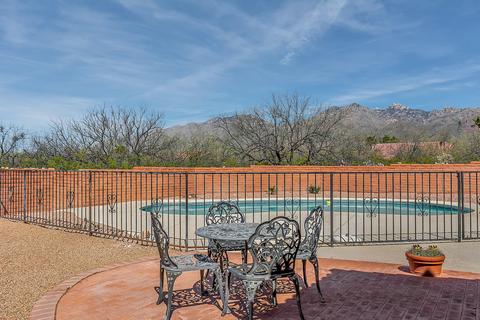 8221 E Cholla Dr, Tucson, AZ 85750 photo 3