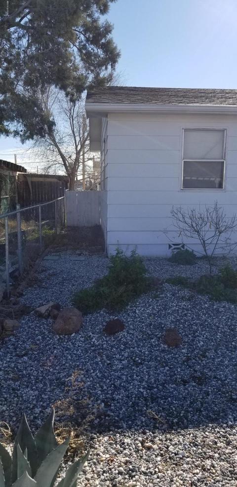 223 S Biddle Ave, Willcox, AZ 85643 photo 3