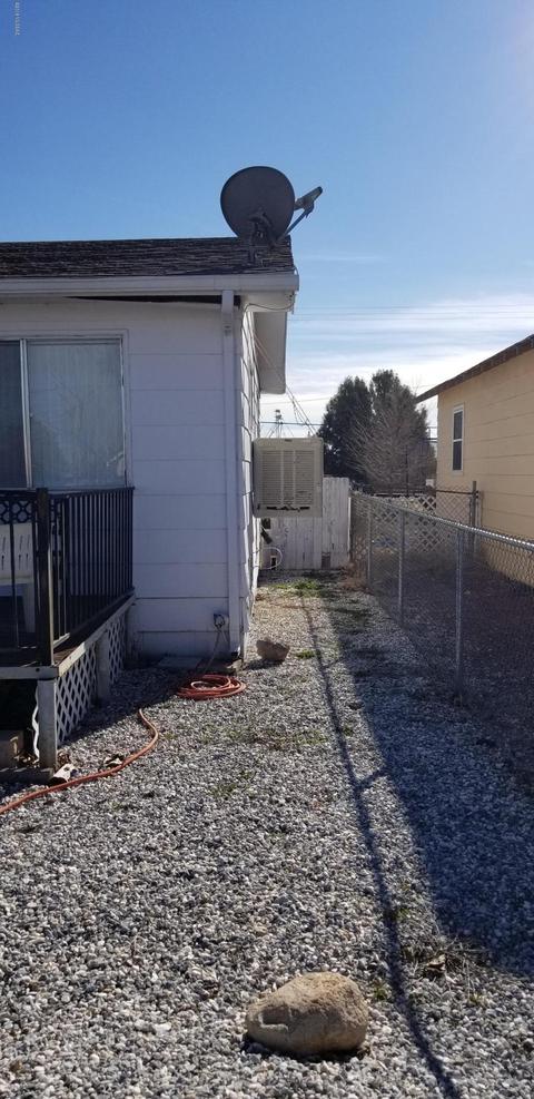 223 S Biddle Ave, Willcox, AZ 85643 photo 2