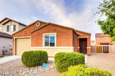 7043 S Red Maids Dr, Tucson, AZ 85756 photo 2