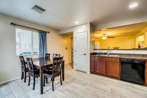 7043 S Red Maids Dr, Tucson, AZ 85756 photo 9