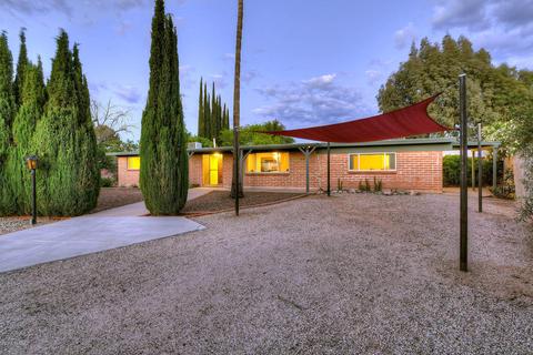 5948 E 3rd St, Tucson, AZ 85711 photo 2