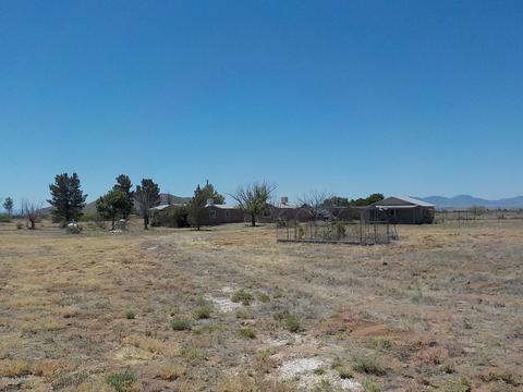 6462 E Trails End Rd, Pearce, AZ 85625 photo 3
