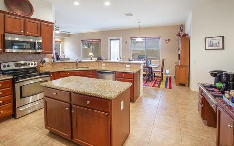 13646 E Aviara Pl, Vail, AZ 85641 photo 3