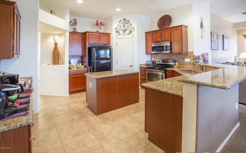 13646 E Aviara Pl, Vail, AZ 85641 photo 4