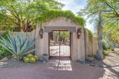 5661 E Shadow View Ct, Tucson, AZ 85750 photo 3