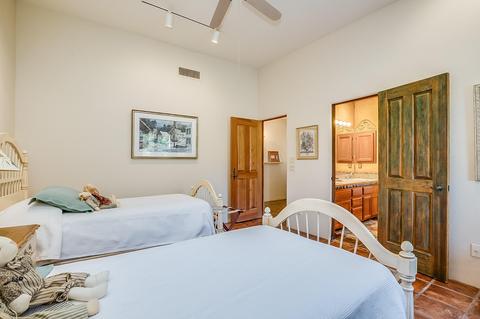5661 E Shadow View Ct, Tucson, AZ 85750 photo 37