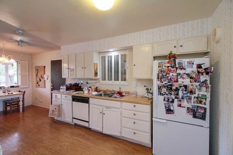 9645 Elm Tree Cir, Tucson, AZ 85749 photo 4