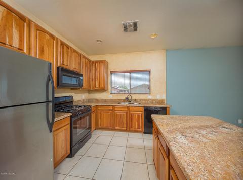 10229 E Wasp Spring Dr, Tucson, AZ 85748 photo 7