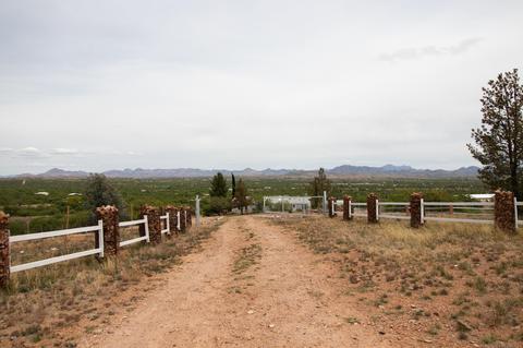 16455 W Arivaca Rd, Arivaca, AZ 85601 photo 2