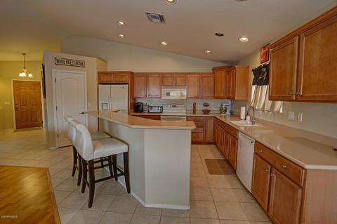 6657 E Cooperstown Dr, Tucson, AZ 85756 photo 4