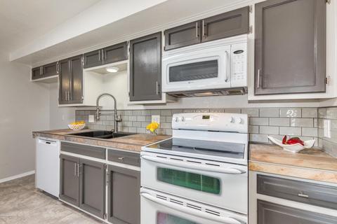 9922 E 5th St, Tucson, AZ 85748 photo 3