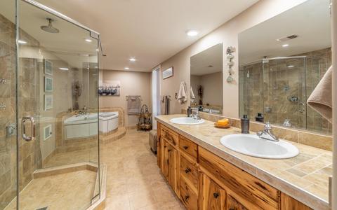 10540 E Rusty Spur Dr, Tucson, AZ 85749 photo 6