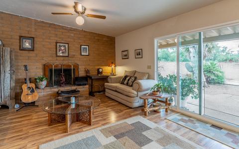 10540 E Rusty Spur Dr, Tucson, AZ 85749 photo 4