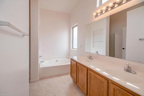 8276 S Lost Mountain Rd, Tucson, AZ 85747 photo 9