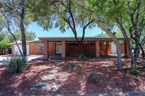6749 E Montecito Dr, Tucson, AZ 85710 photo 1