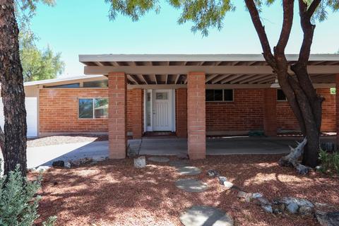 6749 E Montecito Dr, Tucson, AZ 85710 photo 3