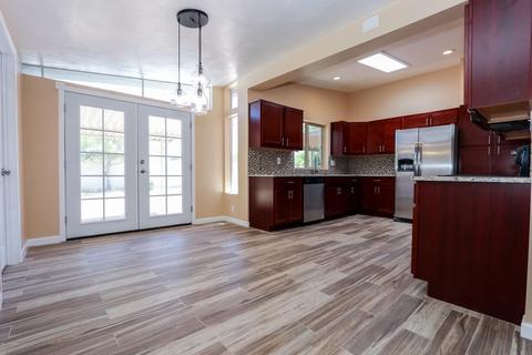6749 E Montecito Dr, Tucson, AZ 85710 photo 8