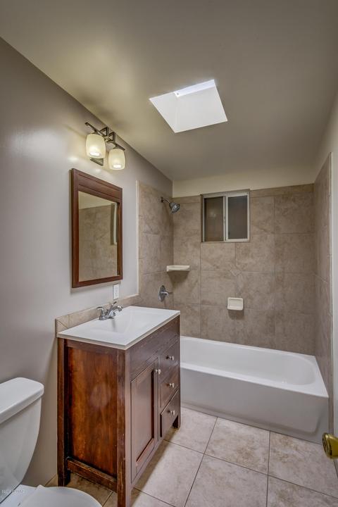 248 E Roger Rd, Tucson, AZ 85705 photo 13