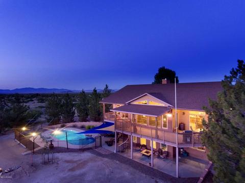 618 W Bryant St, Pearce, AZ 85625 photo 2