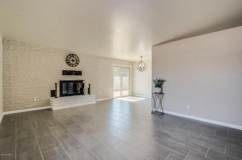 9499 E Myra Dr, Tucson, AZ 85730 photo 18