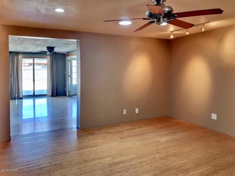 7925 E 18th Pl, Tucson, AZ 85710 photo 13