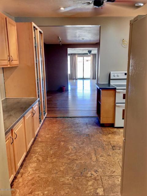 7925 E 18th Pl, Tucson, AZ 85710 photo 10