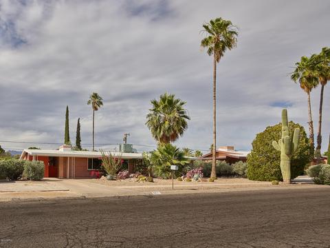 5911 Eli St, Tucson, AZ 85711 photo 2