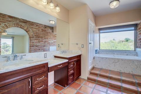 361 E Hillcrest Pl, Tucson, AZ 85704 photo 18