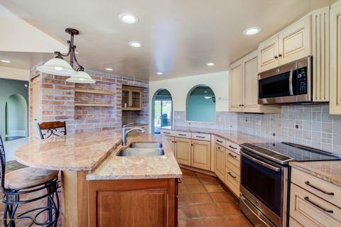 361 E Hillcrest Pl, Tucson, AZ 85704 photo 5