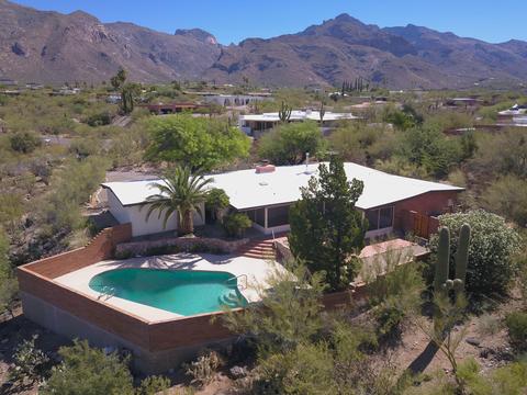 1340 E Thunderhead Dr, Tucson, AZ 85718 photo 1