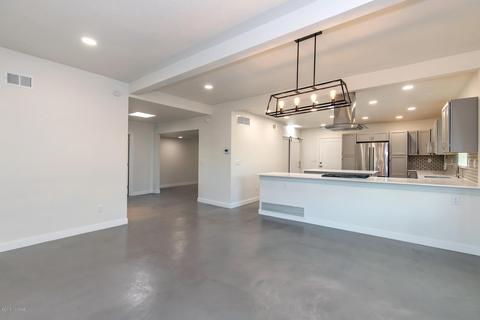 4720 E Burning Tree Pl, Tucson, AZ 85718 photo 5