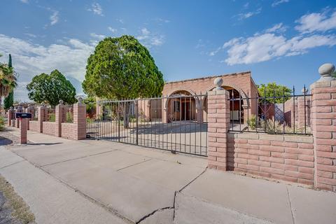2210 E Dakota St, Tucson, AZ 85706 photo 1