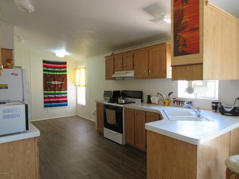 1330 E Morris Ln, Benson, AZ 85602 photo 7