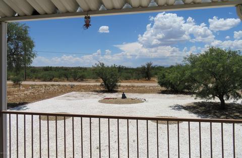 1330 E Morris Ln, Benson, AZ 85602 photo 3