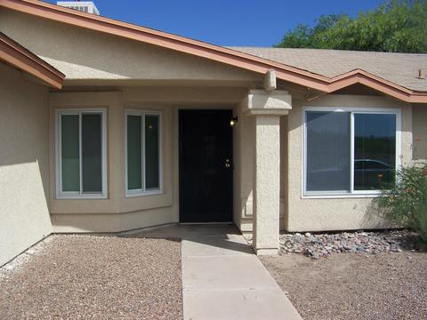 5890 S Stelzer Dr, Tucson, AZ 85746 photo 2