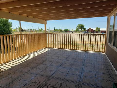678 S Bisbee Ave, Willcox, AZ 85643 photo 4