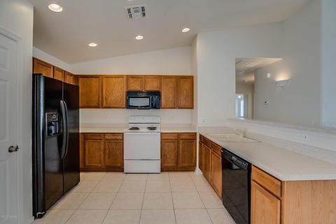 8827 E Mountain Spring Dr, Tucson, AZ 85747 photo 6